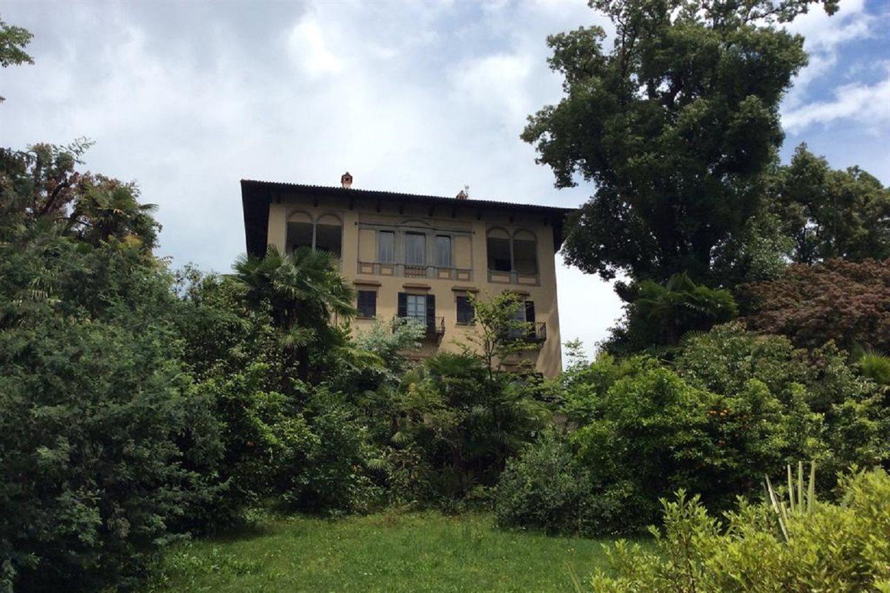 Hotel Villa Della Quercia Verbania Exterior foto